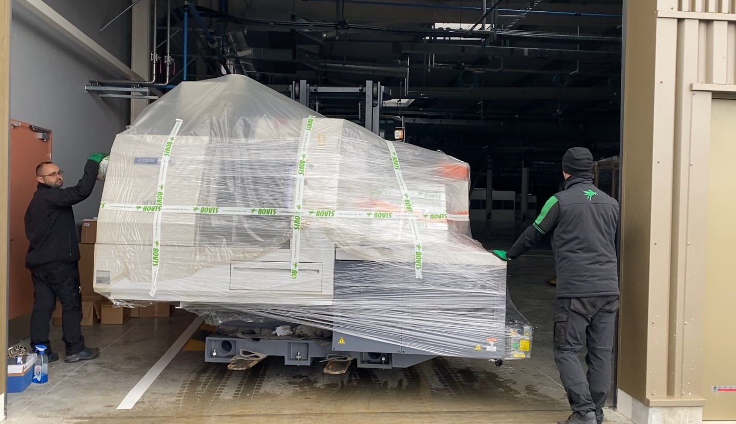 First delivery of CNC lathe